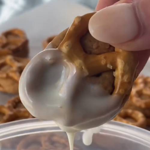 Easy Sweet and Salty Pretzel Sandwich Cookies (Kid-Friendly Snack)